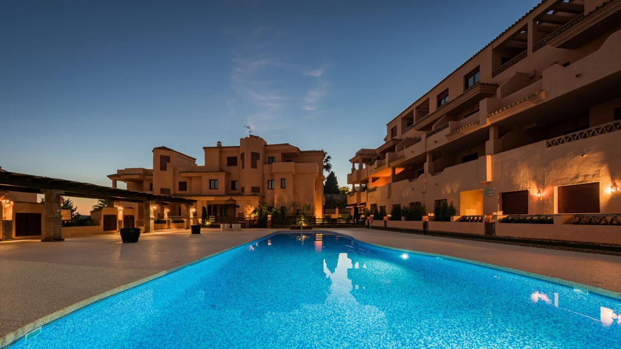 Royal Marbella Golf Resort เอสเตโปนา ภายนอก รูปภาพ