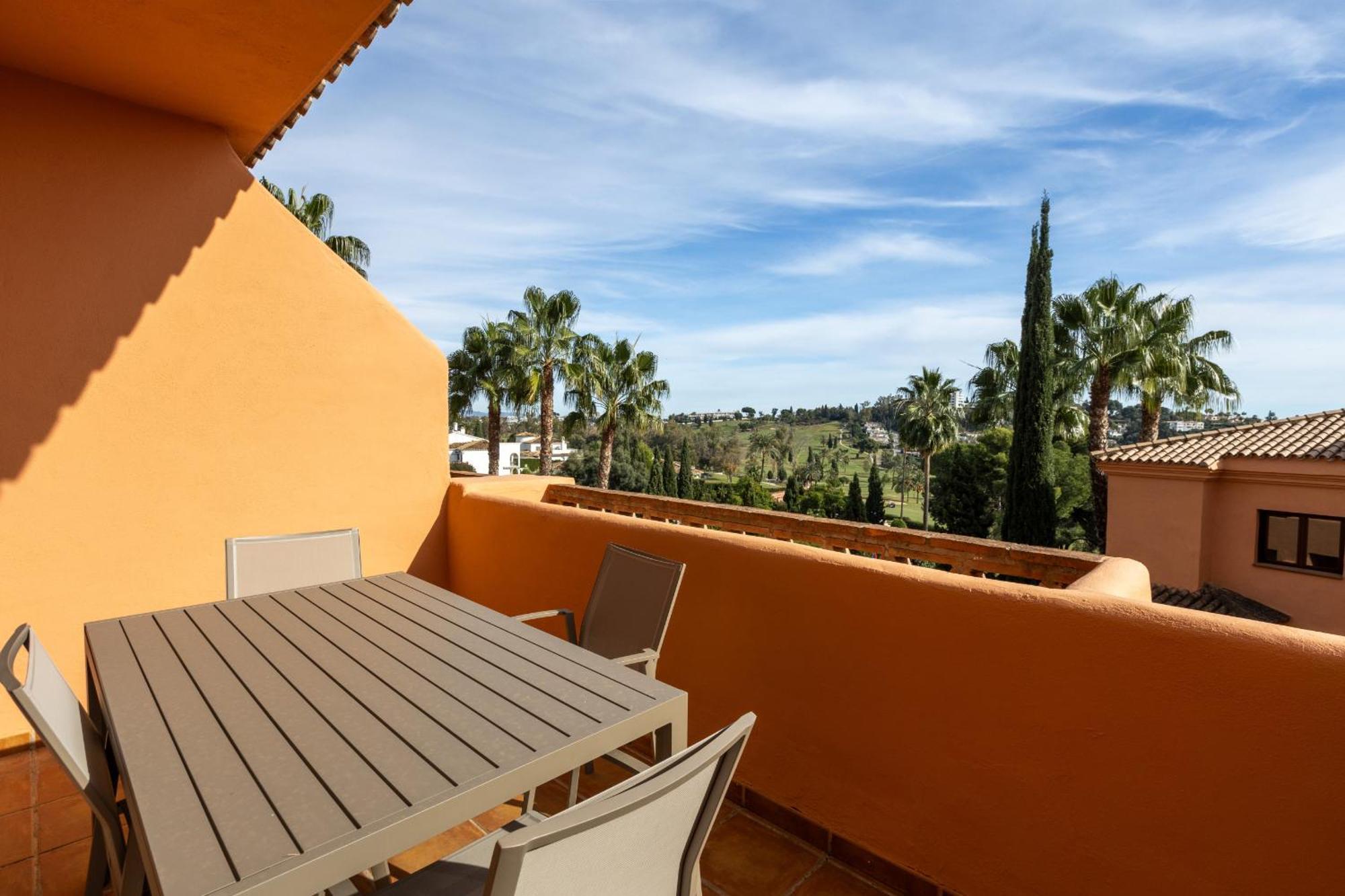 Royal Marbella Golf Resort เอสเตโปนา ภายนอก รูปภาพ