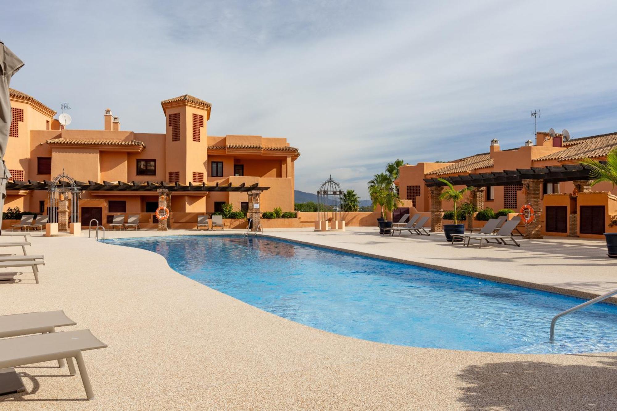 Royal Marbella Golf Resort เอสเตโปนา ภายนอก รูปภาพ