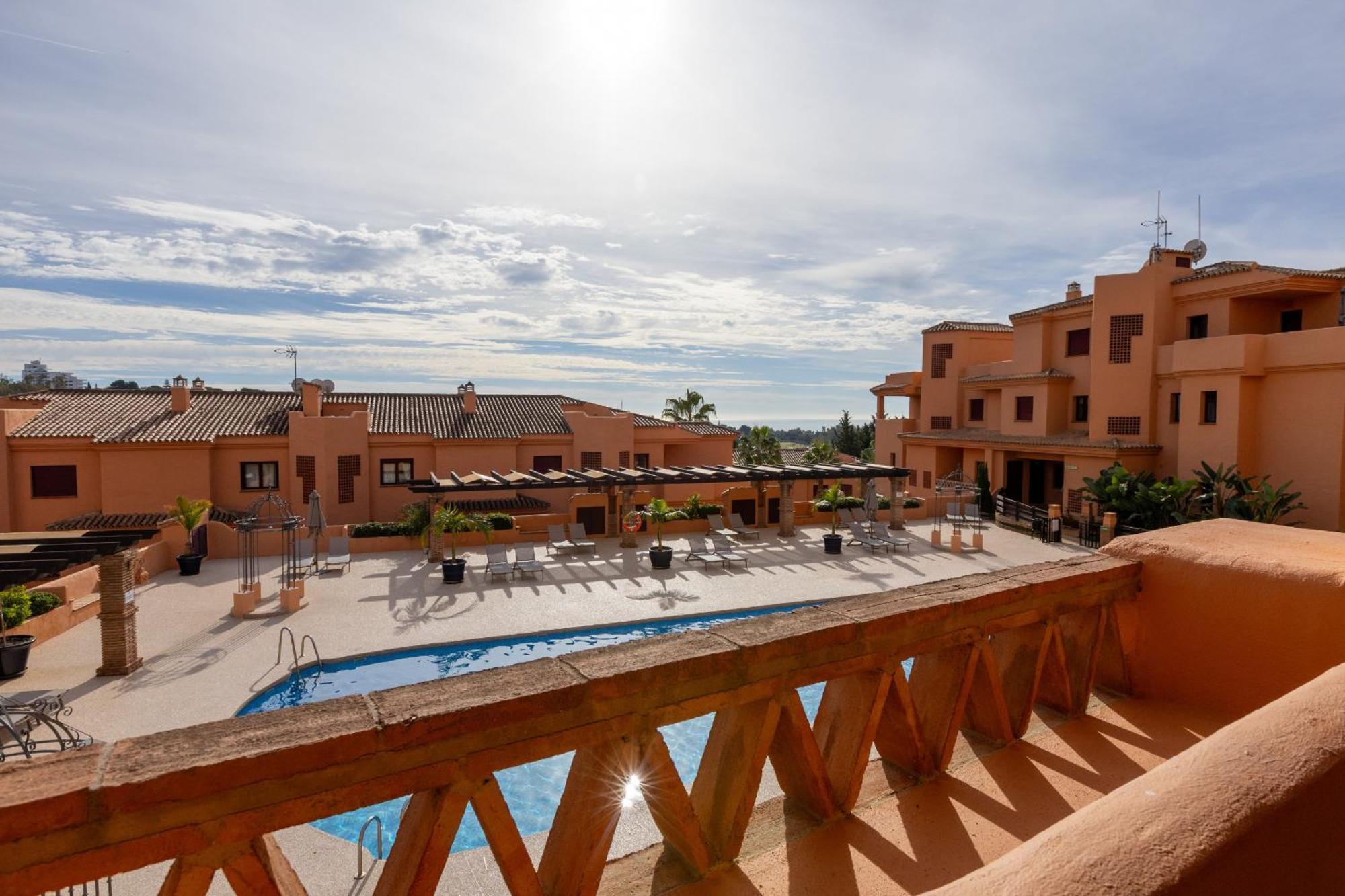 Royal Marbella Golf Resort เอสเตโปนา ภายนอก รูปภาพ