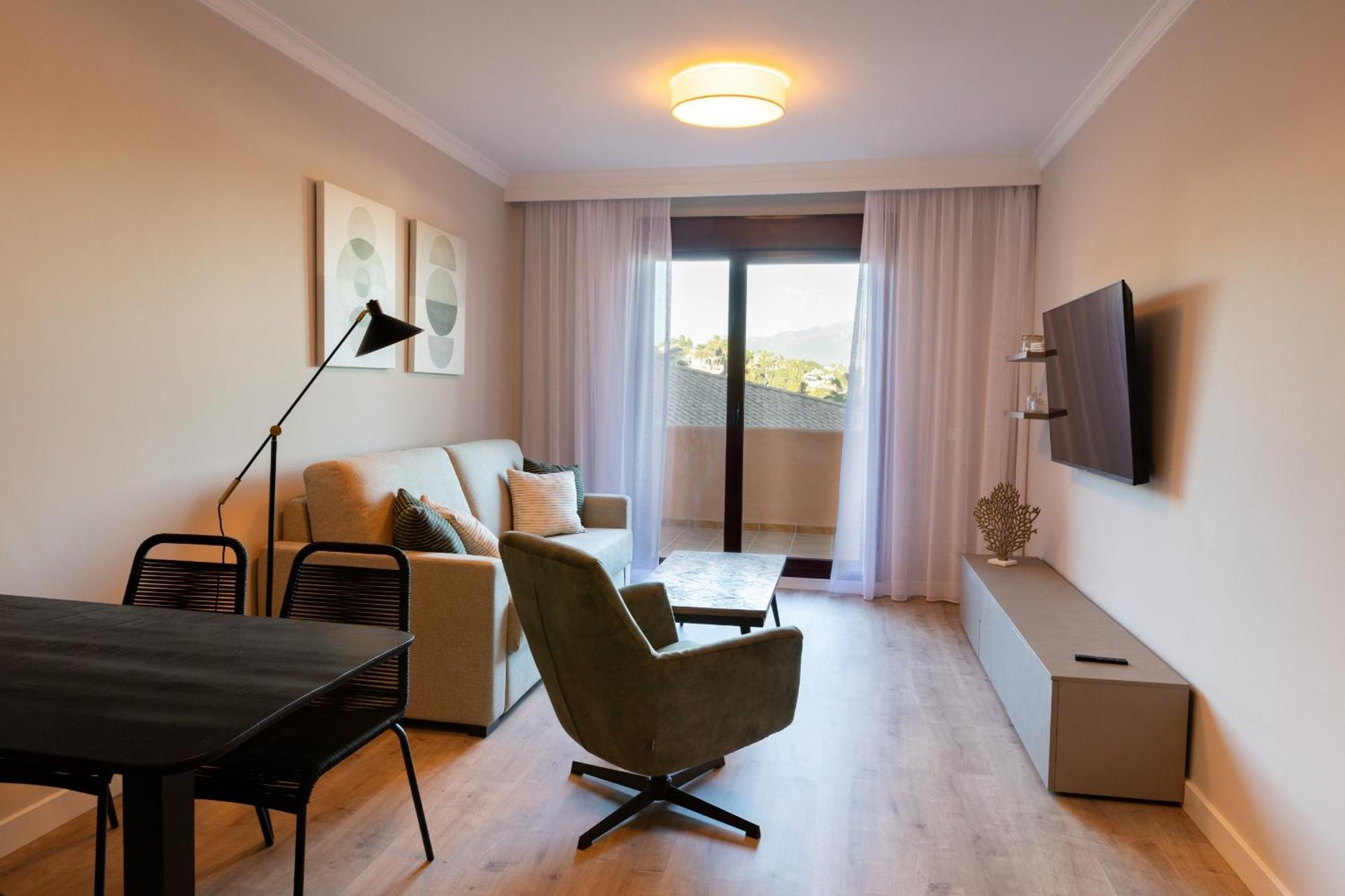 Royal Marbella Golf Resort เอสเตโปนา ภายนอก รูปภาพ