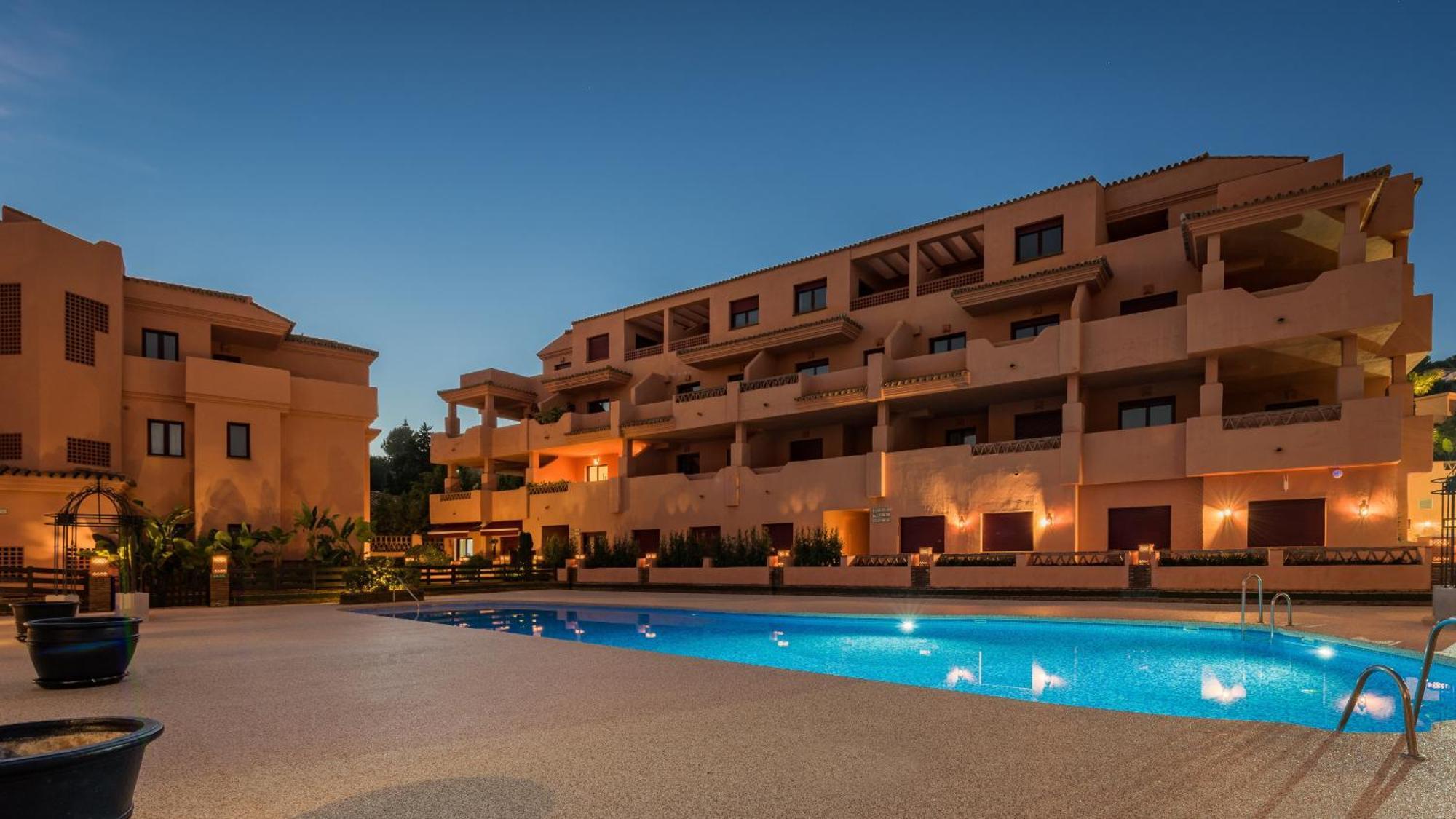Royal Marbella Golf Resort เอสเตโปนา ภายนอก รูปภาพ