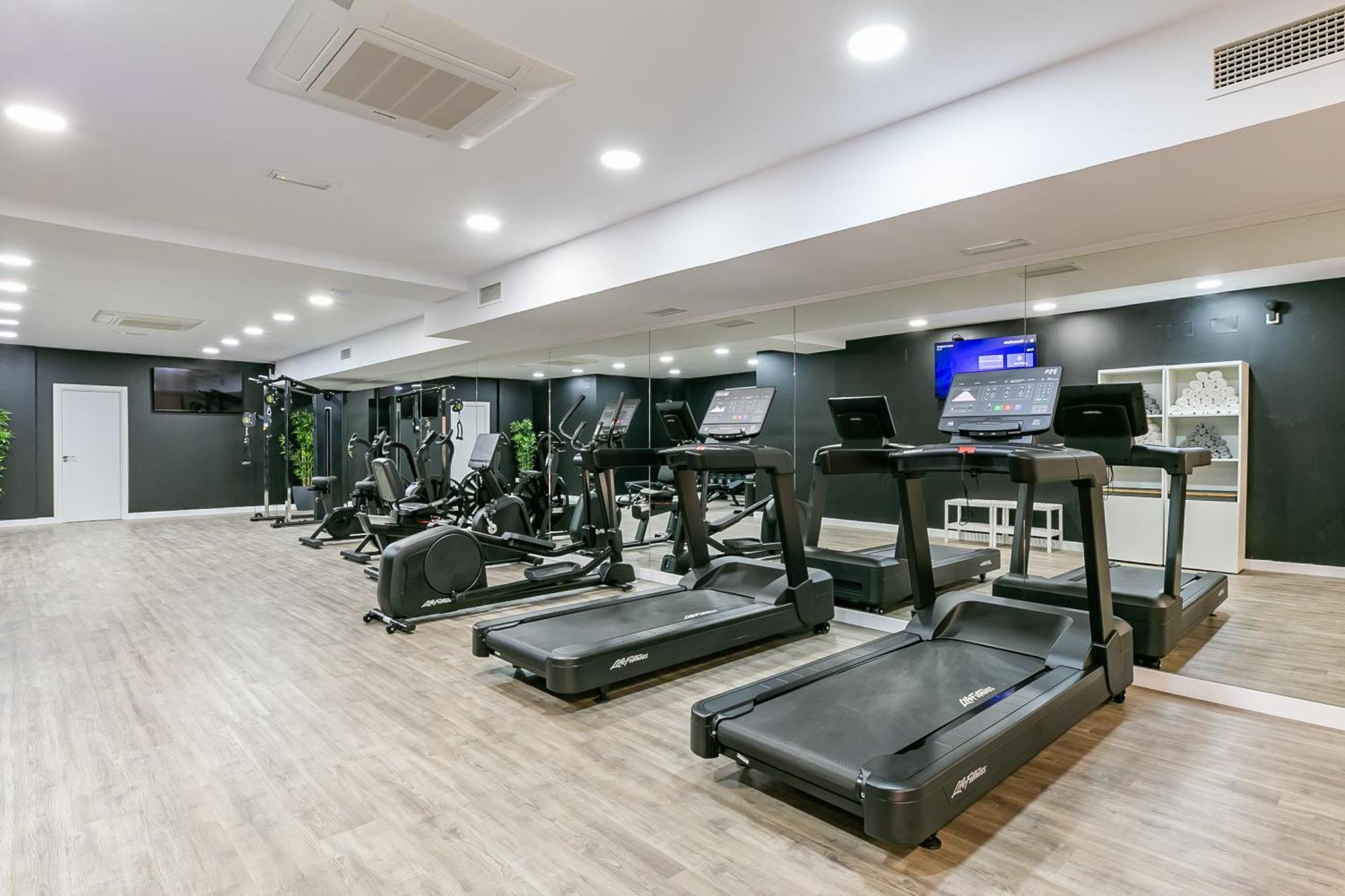Royal Marbella Golf Resort เอสเตโปนา ภายนอก รูปภาพ